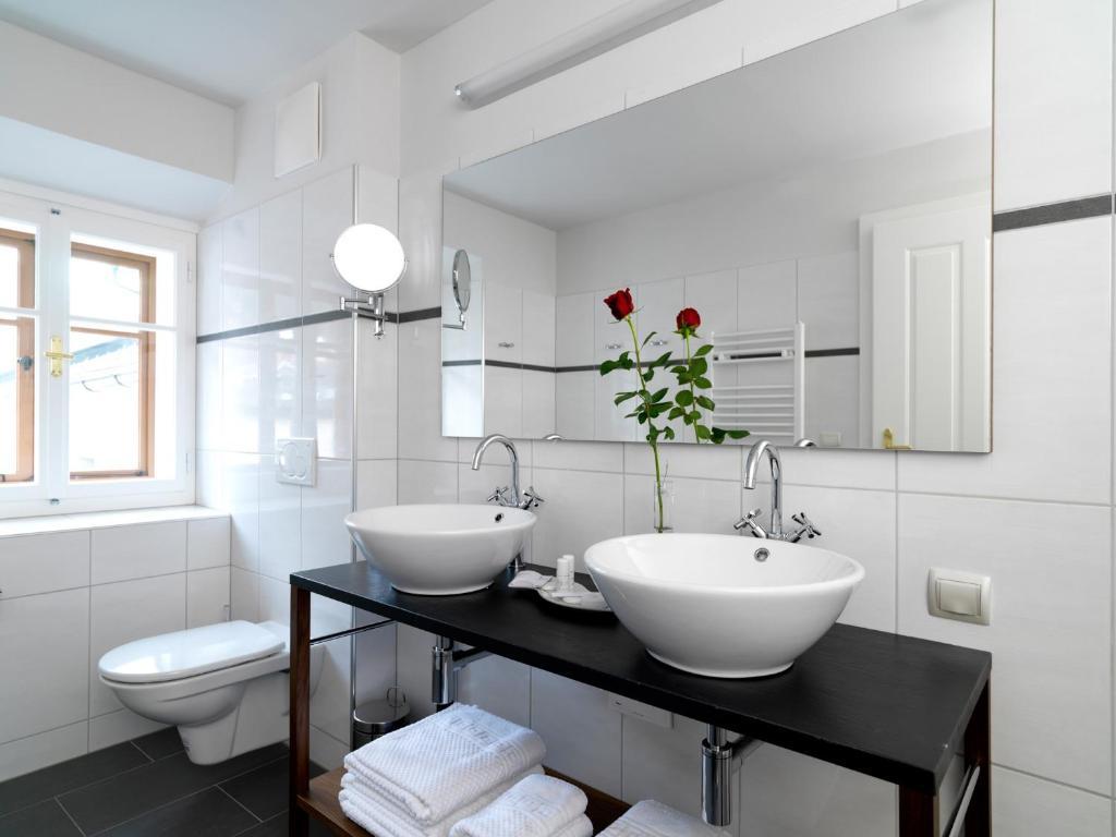 Ferienappartements Oberstbergmeisteramt Obervellach Ruang foto